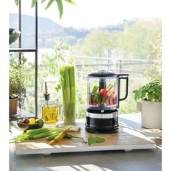 KitchenAid Robot Hachoir 1,2 L Noir Onyx 5KFC0516EOB 11 KitchenAid Robot Hachoir 1,2 L Noir Onyx 5KFC0516EOB -Appareils De Cuisine KitchenAid 761008 4 2 Robot hachoir 1 2 L noir Onyx 5KFC0516EOB Kitchenaid